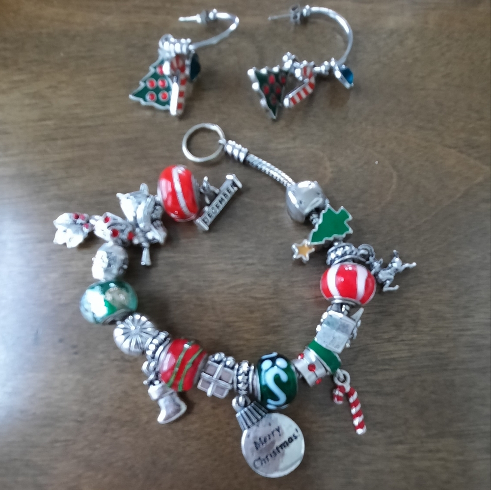 December Willabee&Ward Charm Bracelet